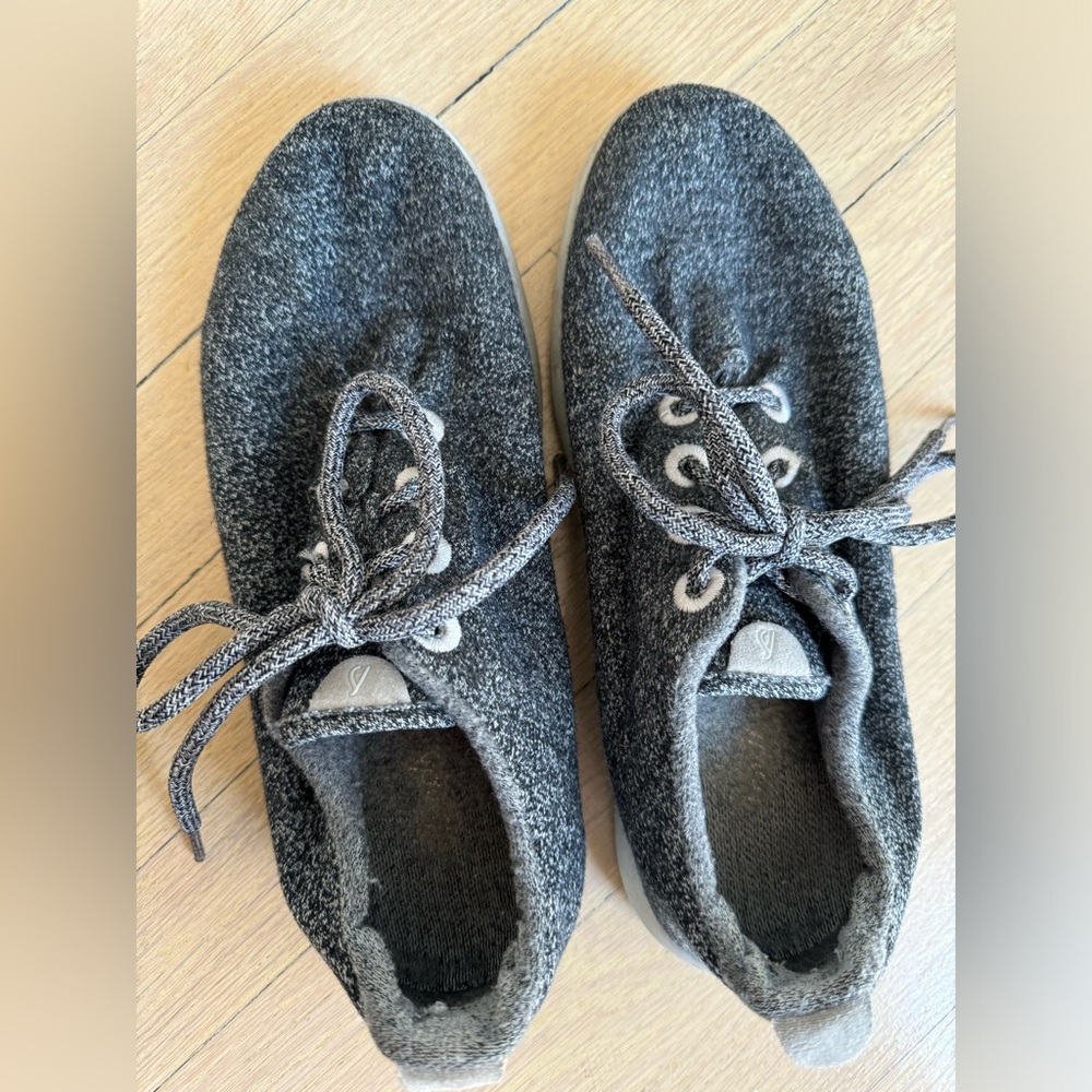 Women’s wool allbirds size 9